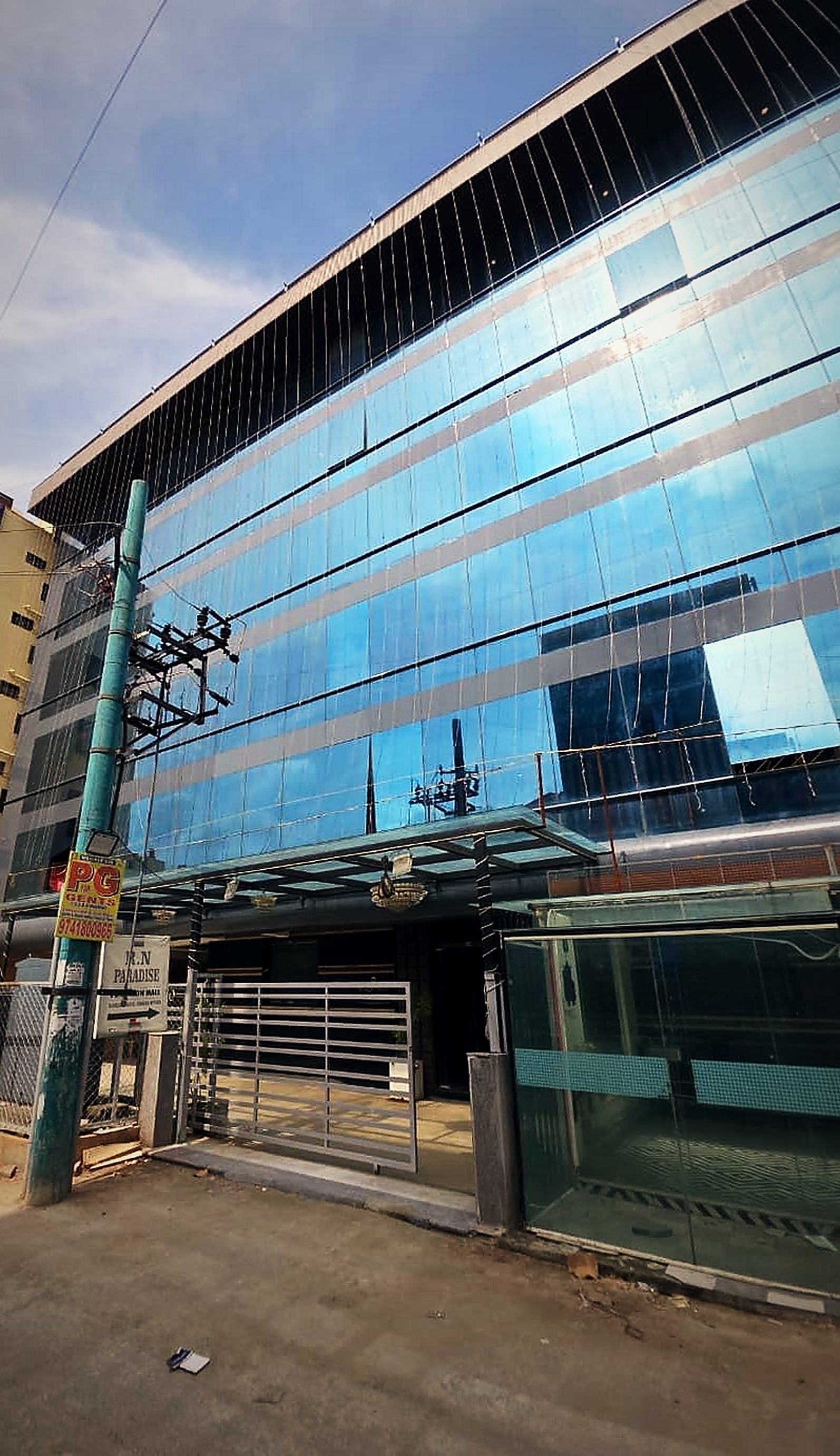 ARR Almas Tower on Hosur Road, Bommanahalli — Vaikuntum Elite Co-Living on floors 4, 5 & 6