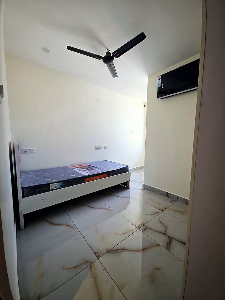 Single Room · XL — photo 2