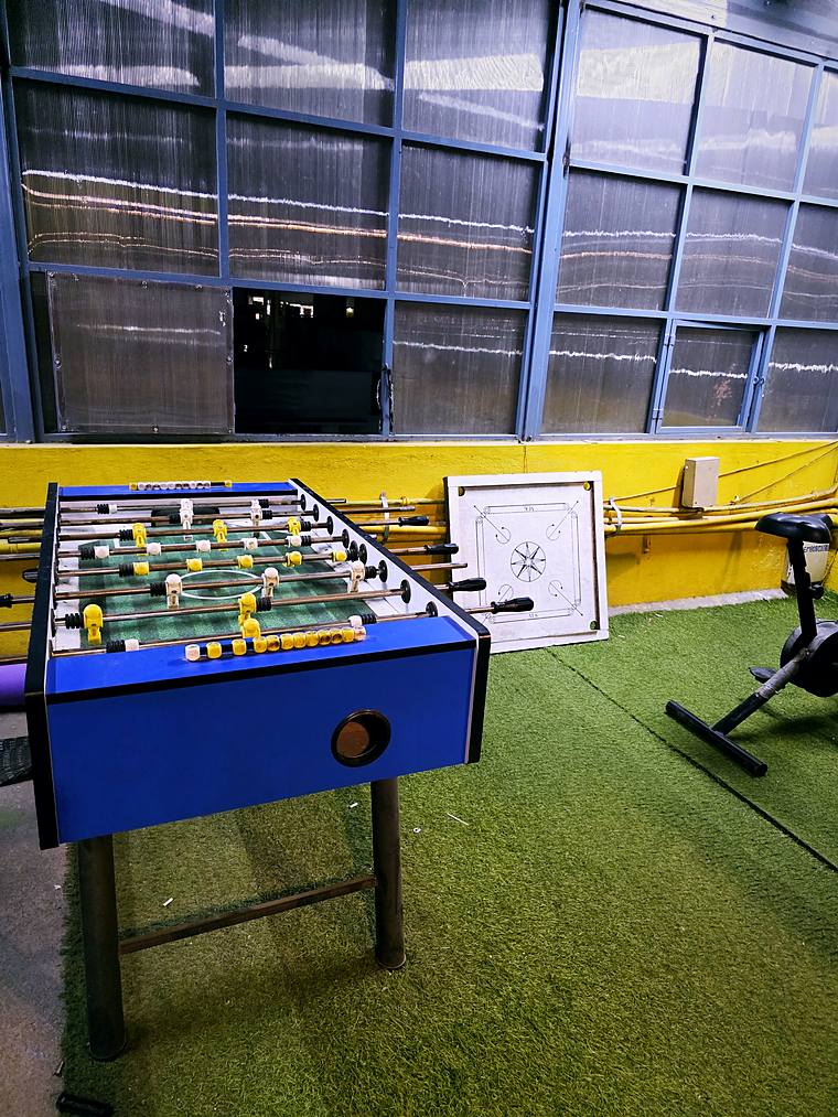 Foosball table — Vaikuntum Elite Gents Stay