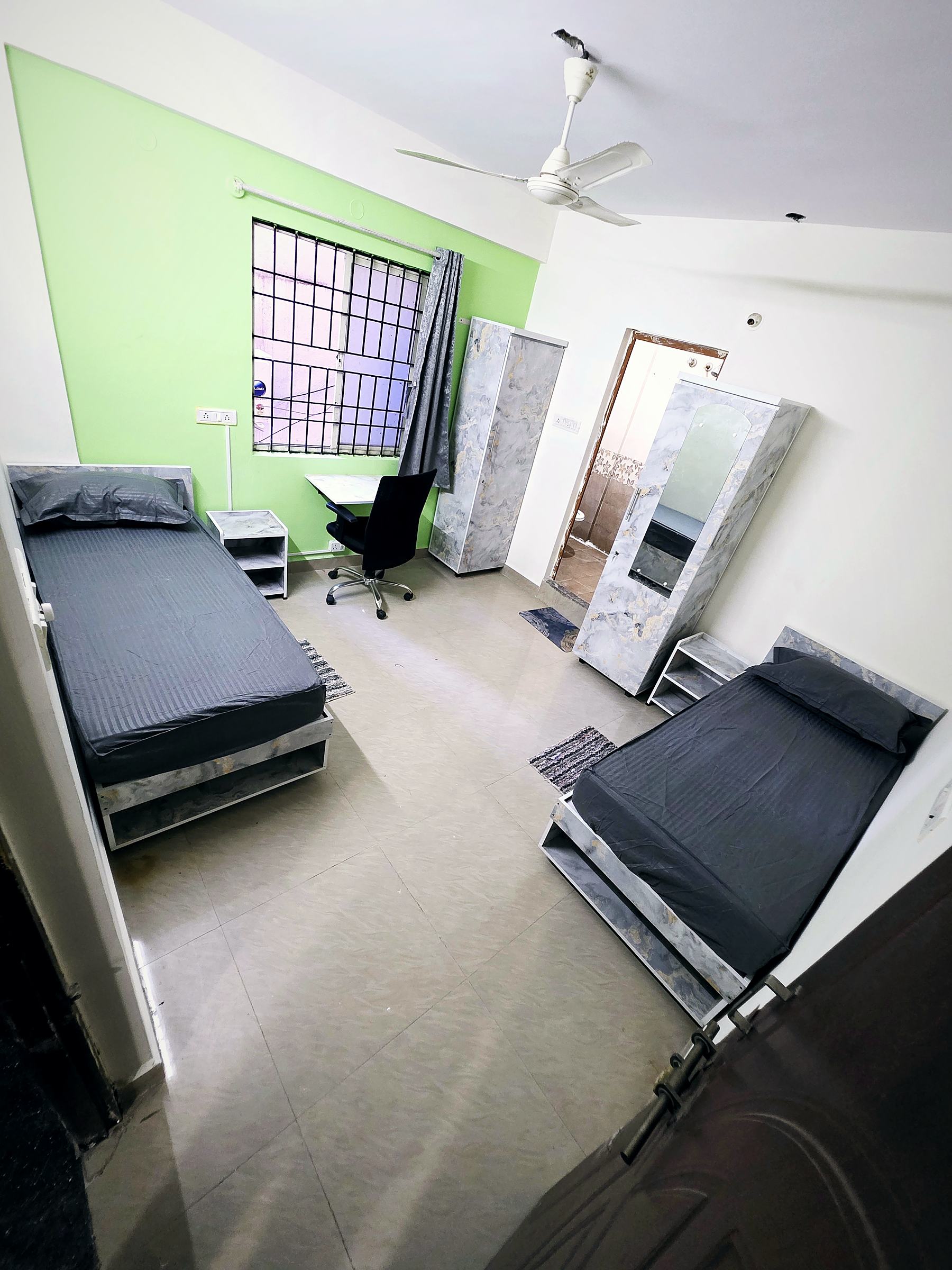 Vaikuntum Elite Gents Stay, Ejipura – Koramangala